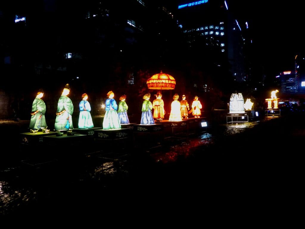 Lantern sculptures beside Cheonggyecheon during the 2019 Seoul Lantern Festival