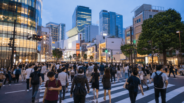 Shibuya Guide 2026: Crossing, Sky, Shopping and Food Tips